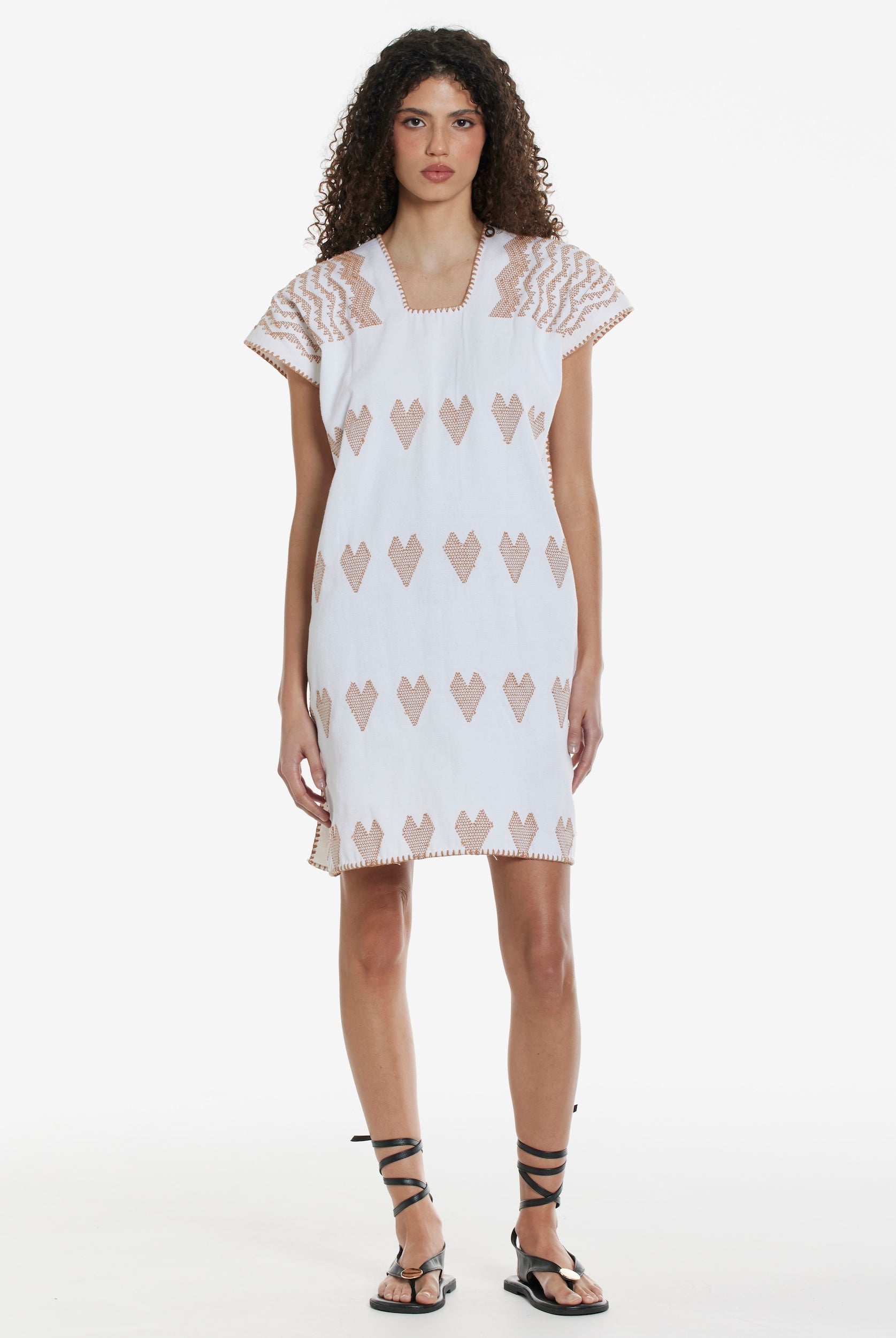 Ahida Correale Número 51 Mini kaftan in tan / ivory — handwoven cotton by artisans in San Juan Colorado, Oaxaca