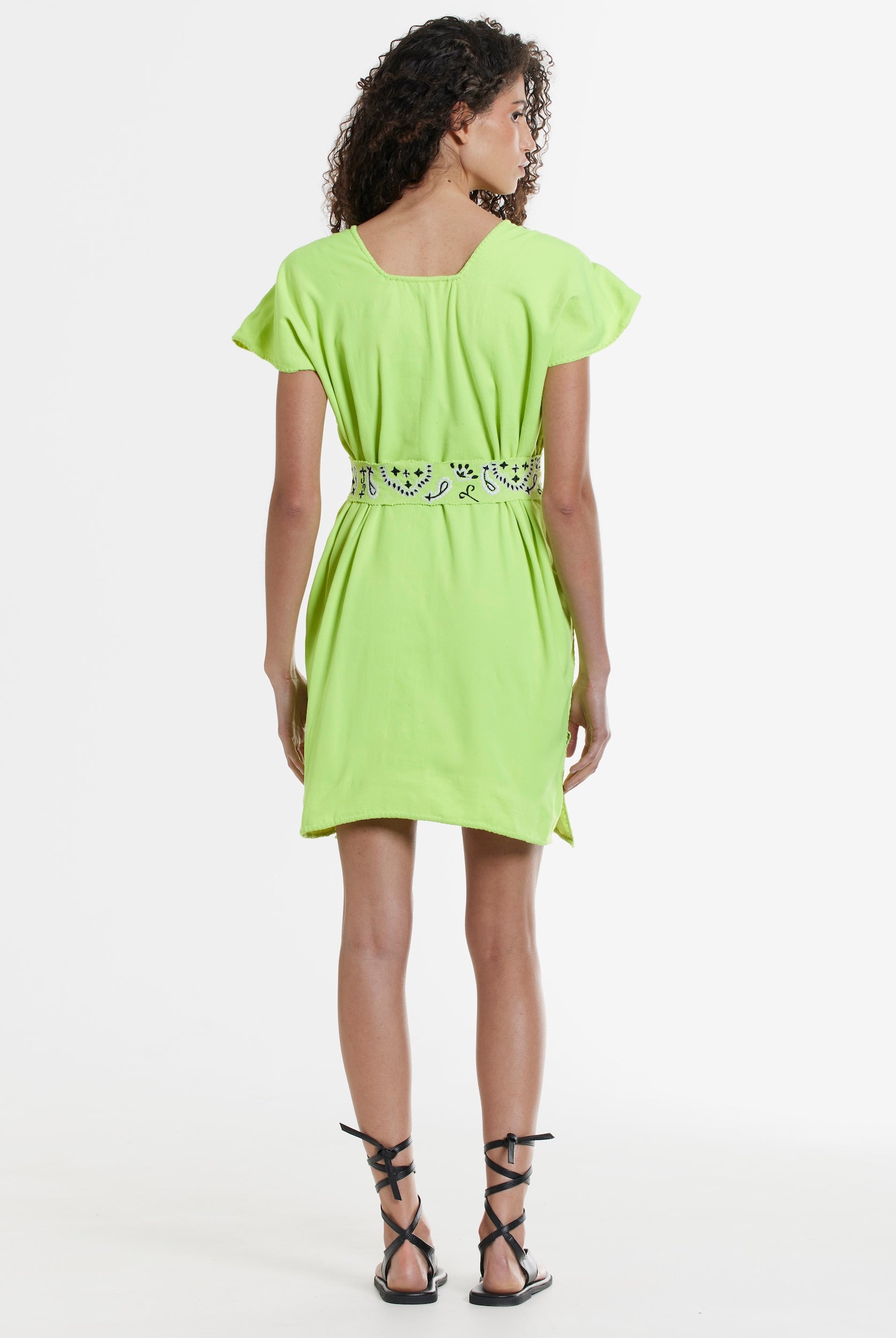 Ahida Correale Número 5 Mini kaftan in Neon Green — handwoven cotton by artisans in San Juan Colorado, Oaxaca