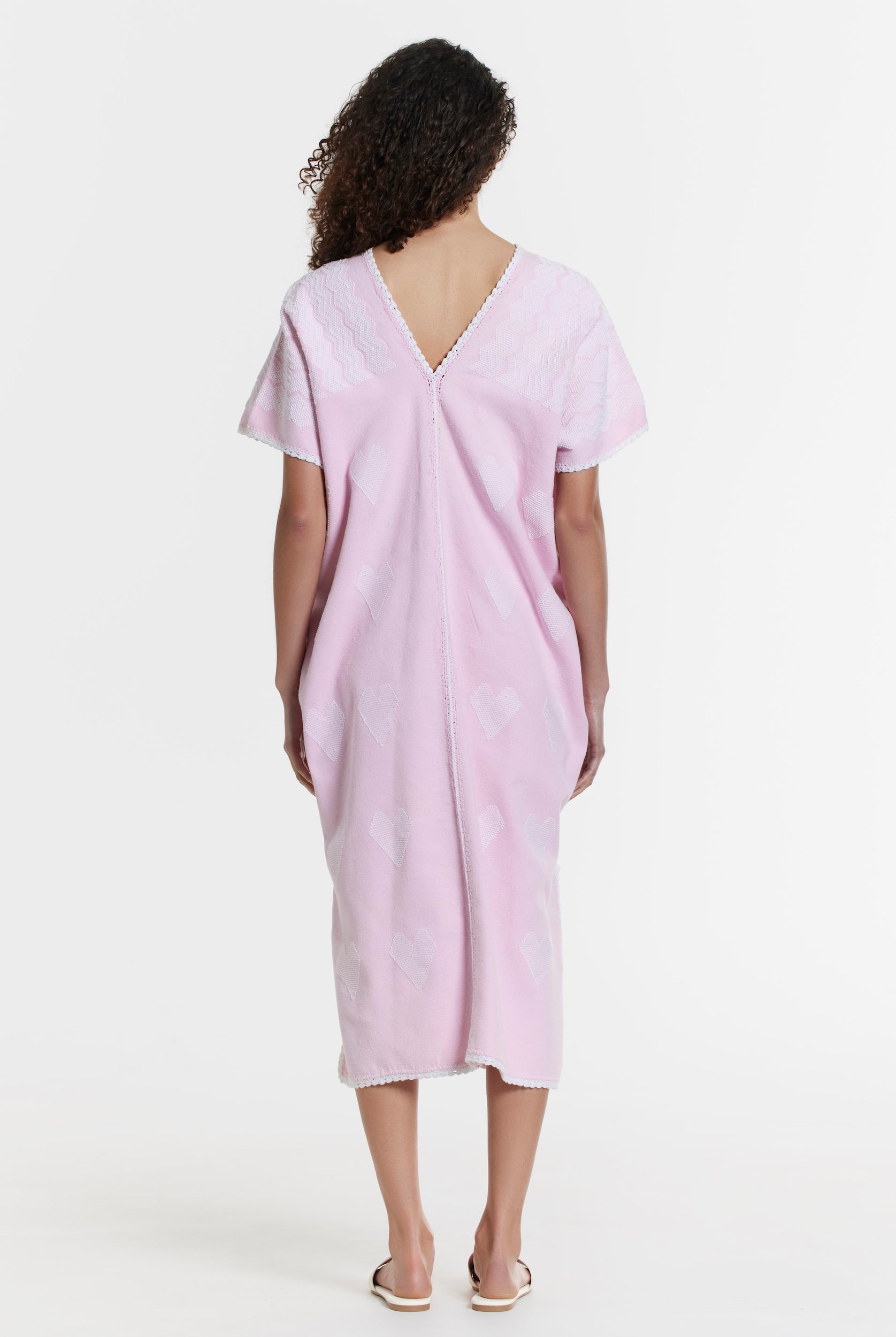 Ahida Correale Número 32 Midi kaftan in rose / ivory — handwoven cotton by artisans in San Juan Colorado, Oaxaca