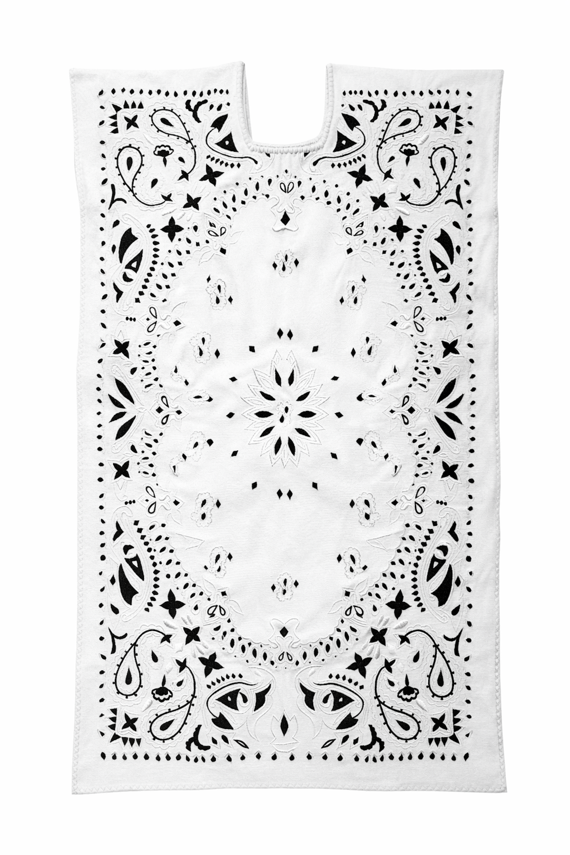 Ahida Correale Número 2 Mini kaftan in white / black — handwoven cotton by artisans in San Juan Colorado, Oaxaca